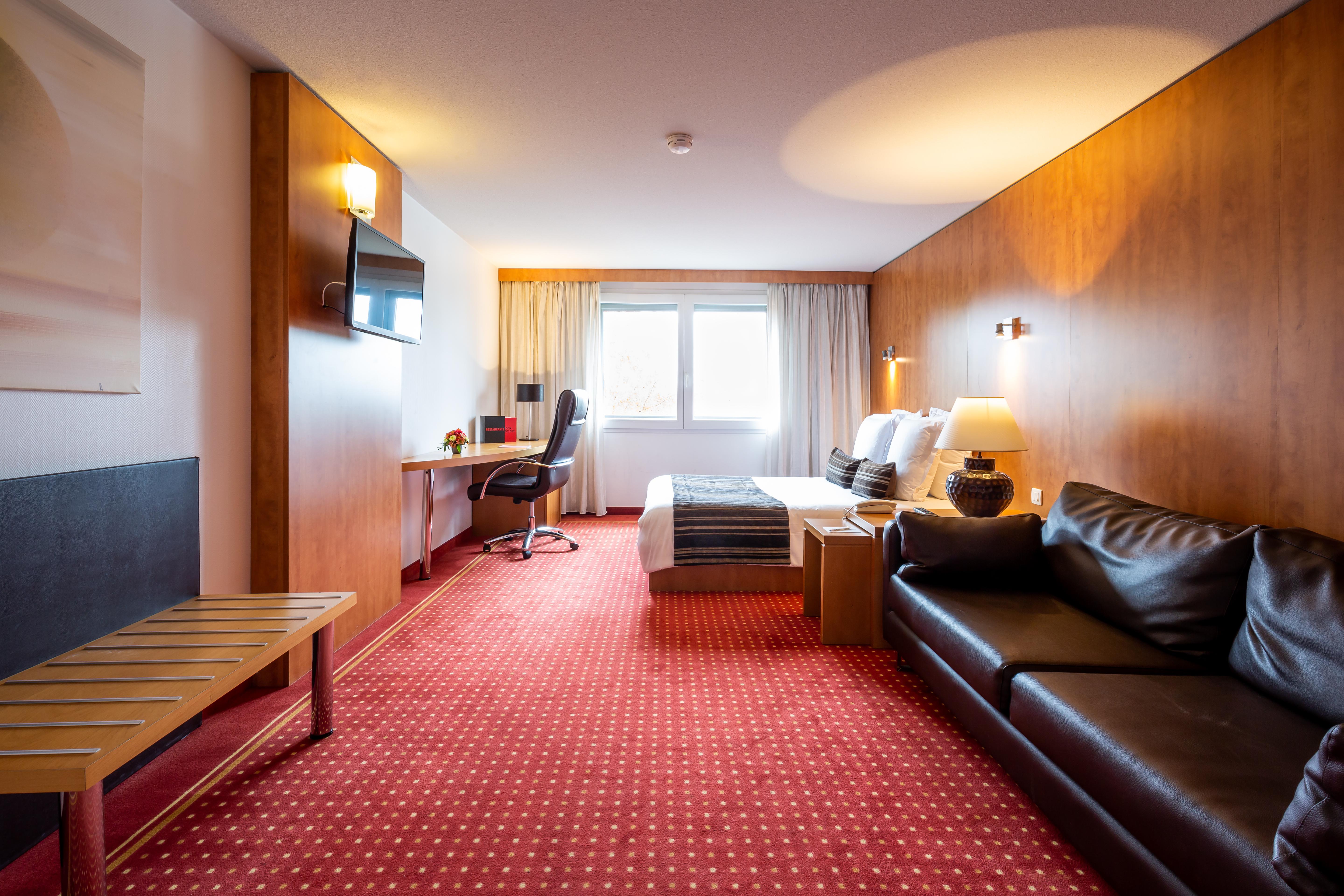 Le M&Spa by Hôtels&Préférence Mérignac Esterno foto